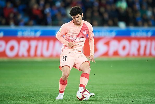 Deportivo Alaves v FC Barcelona - La Liga