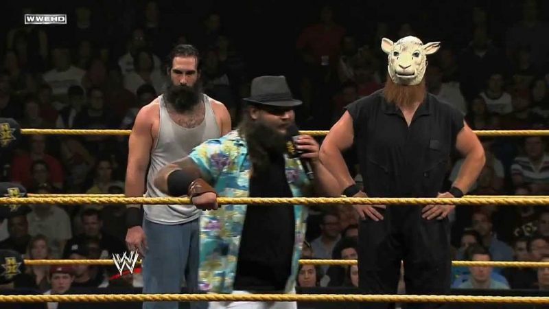 Bray Wyatt(center) with Luke Harper(left) and Erick Rowan(right)