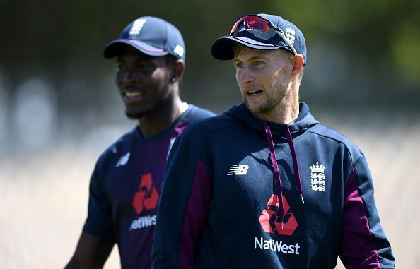 Jofra Archer (left) and Joe Root (right)