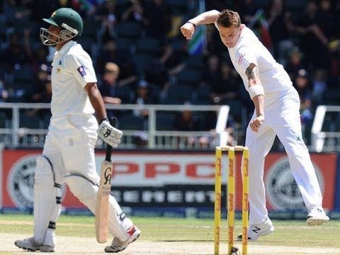 Dale Steyn hogged the limelight in Gareme Smith's 100th Test as Proteas skipper