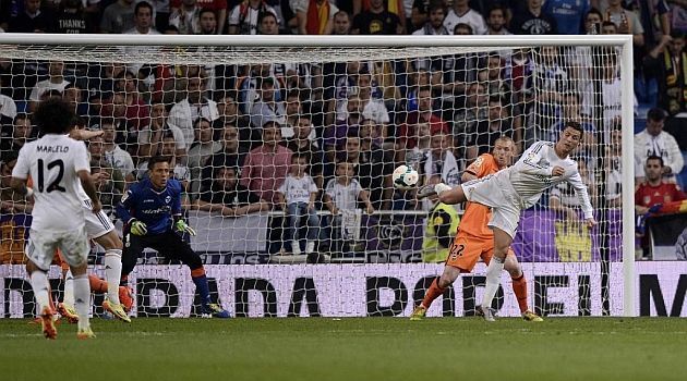 Ronaldo&#039;s goal against Valencia required insane athleticism