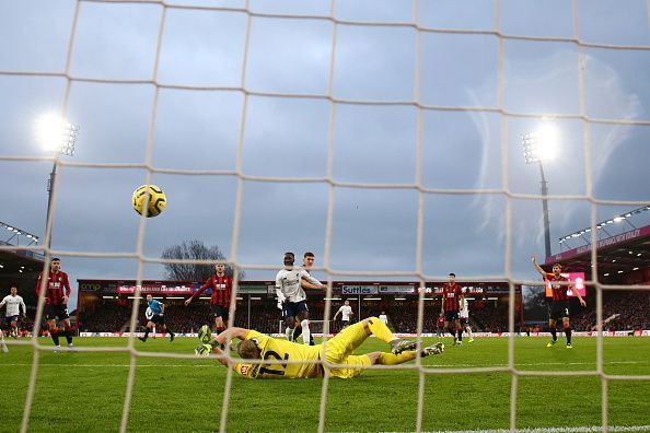 Naby Keita scores Liverpool&#039;s second goal.