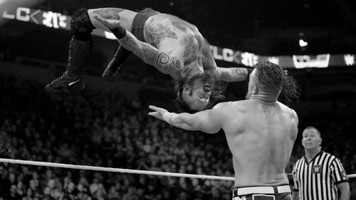 Aleister Black vs. Buddy Murphy