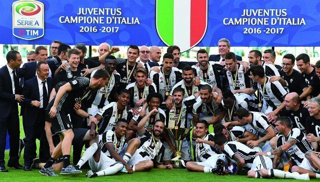 Juventus win a record 6th-consecutive Scudetto in 2016-17