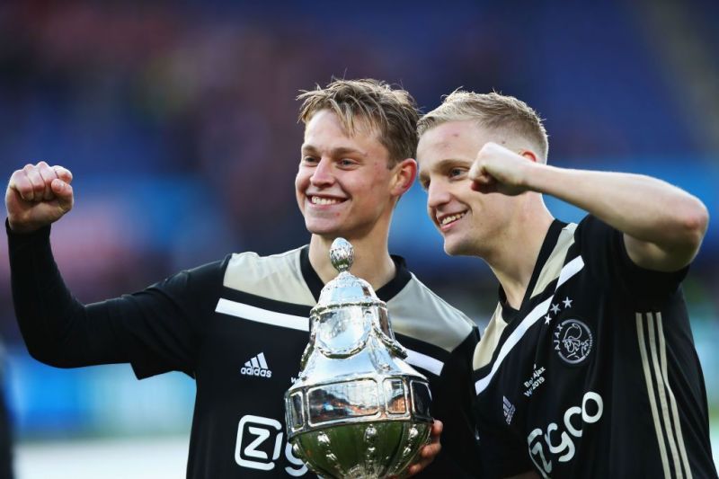 Van de Beek&#039;s signing will reunite him with Frenkie de Jong