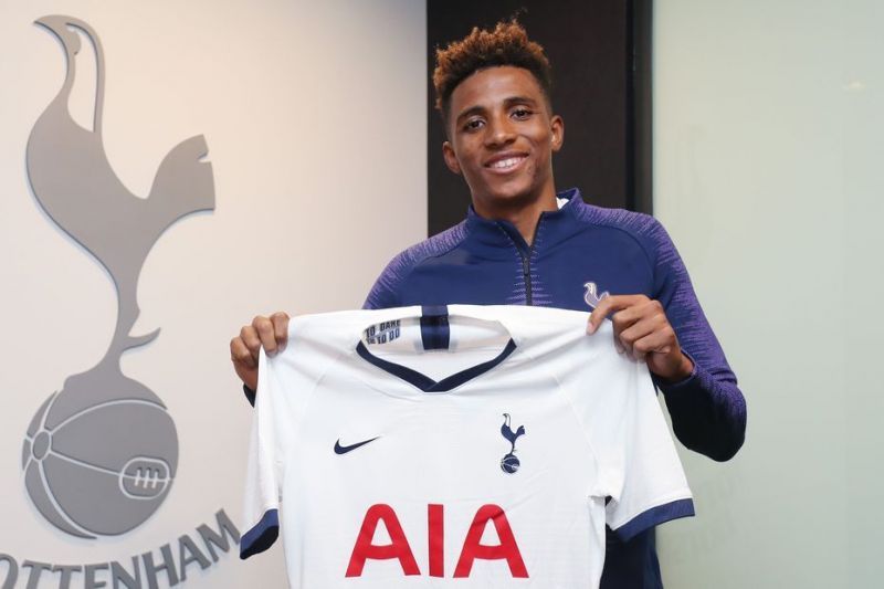 Gedson Fernandes becomes Jose Mourinho&#039;s first signing as Tottenham boss.
