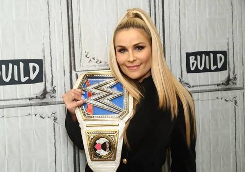 Natalya holding the SmackDown Live Women's title