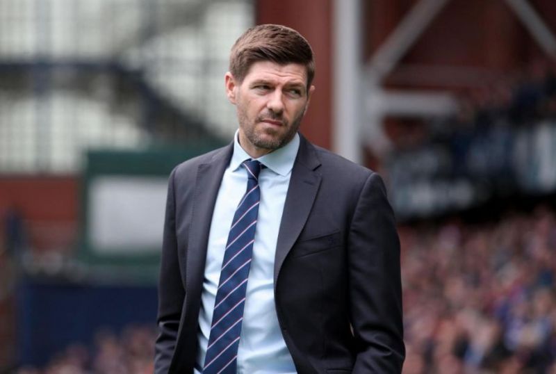 Steven Gerrard at the Rangers touchline