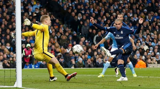 Joe Hart kept out Real's forward line to secure a 0-0 draw for City in 2016