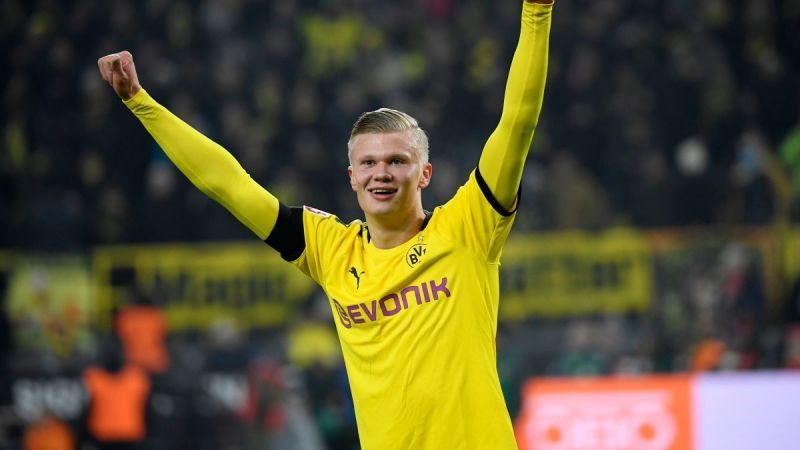 Erling Haaland celebrates against PSG