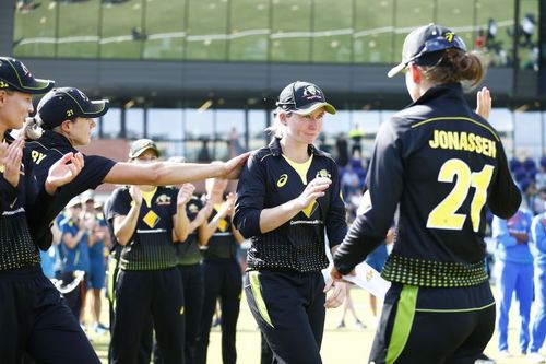 Women's T20 Tri-Series Final - Australia v India