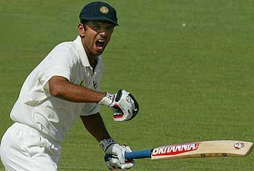 Dravid carried India home with another 72