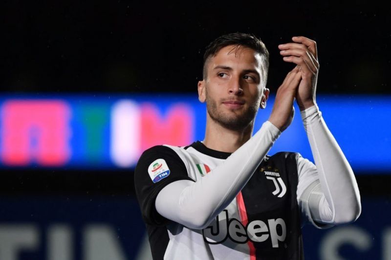 Rodrigo Bentancur has 7 assists from central midfield in the Serie A this season