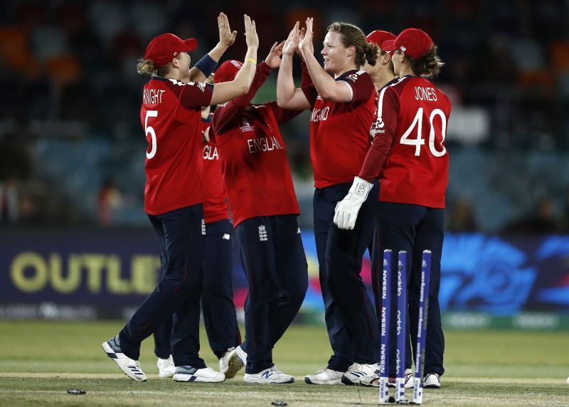 England beat Pakistan by 42 runs, thanks to a well-made 62 by skipper Heather Knight.