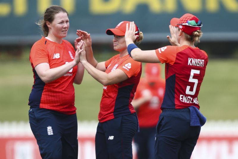 Anya Shrubsole ended up with figures of 3/31 and helped England restrict India to just 123-6 in 20 overs