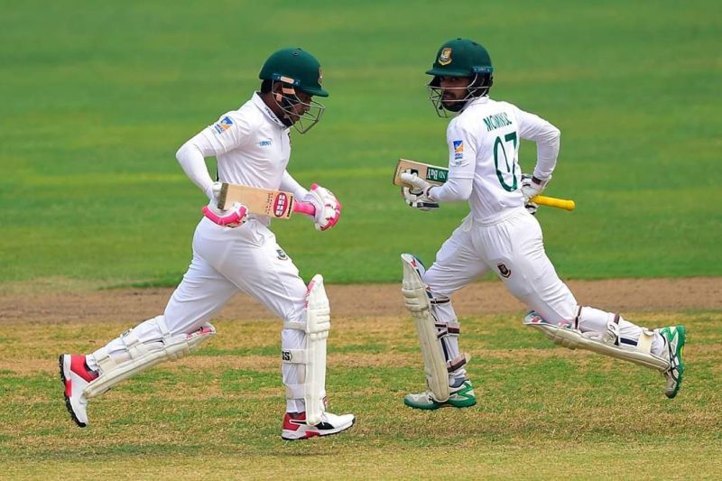 Mushfiqur Rahim and Monimul Haque running for a single.