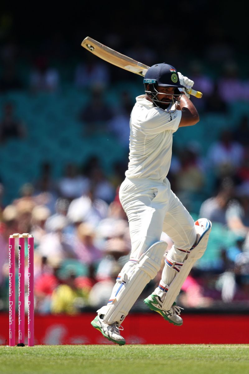 Cheteshwar Pujara restricts his expansive shots to the shorter deliveries