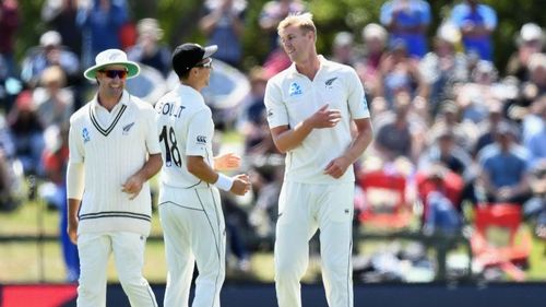 New Zealand seamer Kyle Jamieson (right)