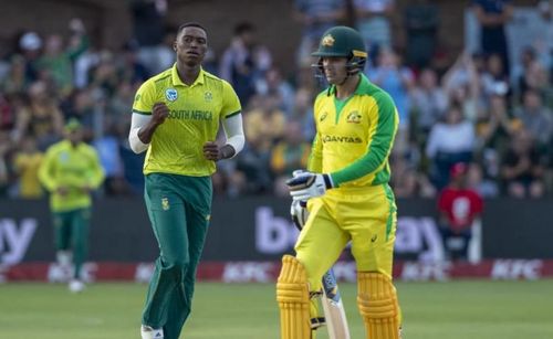 Australia's middle-order fell apart against South Africa in the death overs.