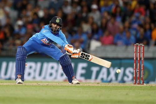 Ravindra Jadeja's efforts were not enough to get India over the line in the second ODI