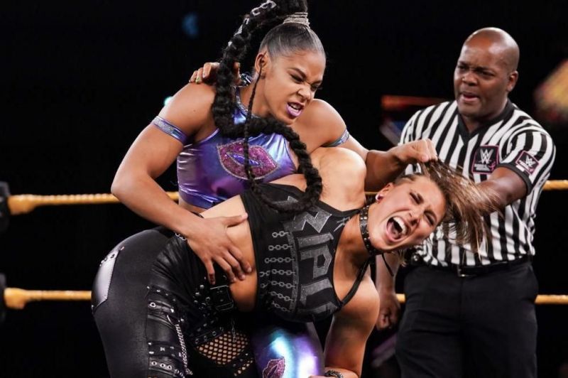 Bianca Belair vs Rhea Ripley