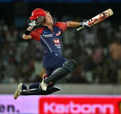 David Warner celebrating his ton for the Delhi Daredevils