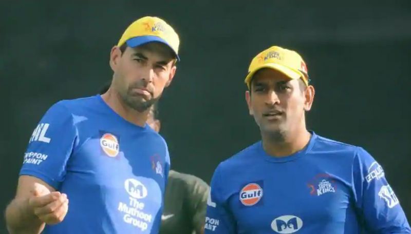 Stephen Fleming (left) shares a great understanding with MS Dhoni (right)