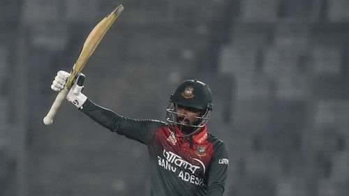 Liton Das led Bangladesh to an easy win over Zimbabwe