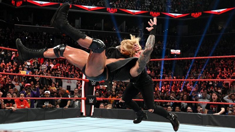Orton attacks Beth Phoenix
