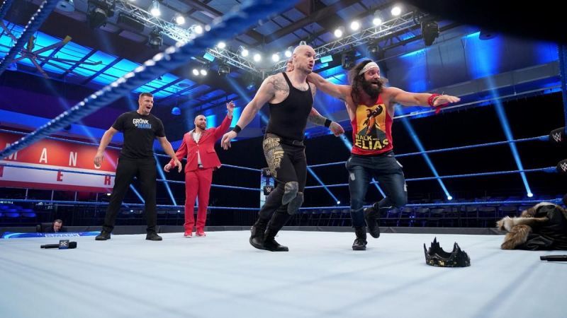 Elias gets some assistance before ejecting King Corbin from the ring