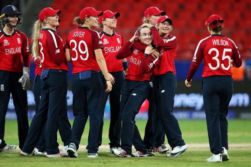 England became the third team to qualify for the semi-finals after India and South Africa.