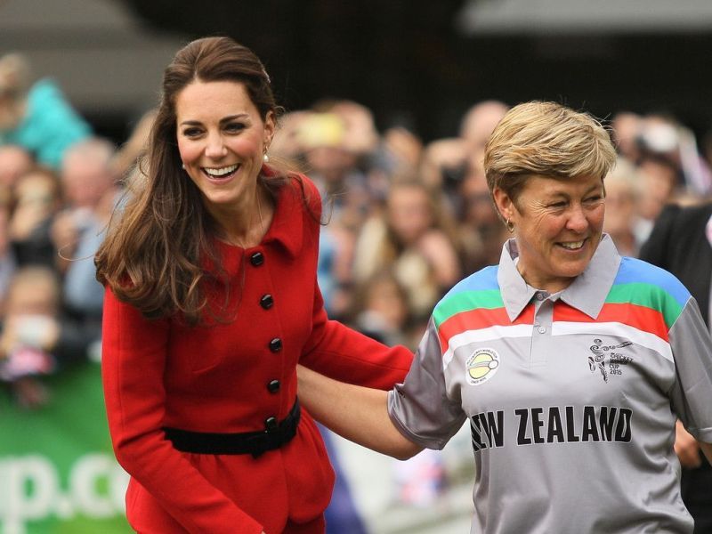 Debby Hockley with Kate Middleton at a promotional event of ICC World Cup 2015 