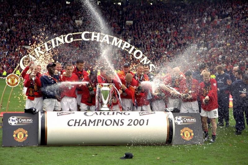 Manchester United lifted the Premier League title for the third season in a row.