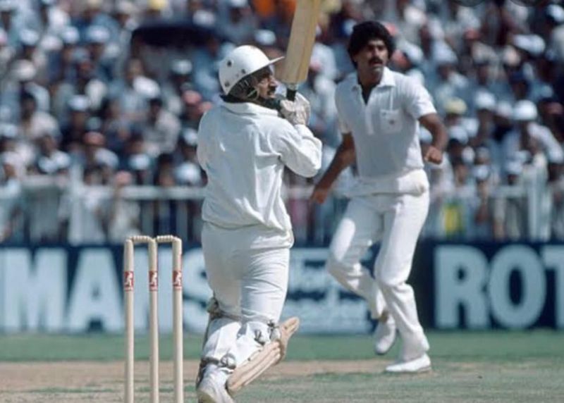 Surinder Khanna was an aggressive batsman.