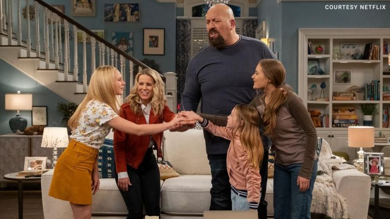 Big Show with his on-screen family