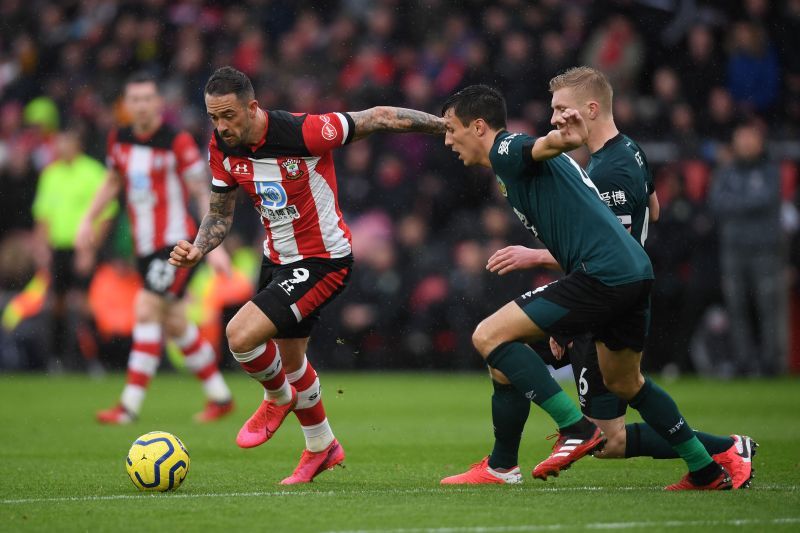 Danny Ings weaving his way through the Burnley defence