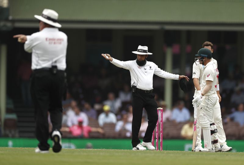 Warner debates with Aleem Dar over penalty runs