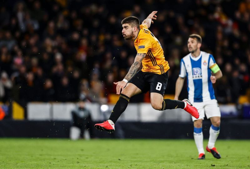 Ruben Neves is known for scoring golazos from outside the box.