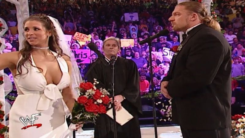 Stephanie McMahon and Triple H getting married on WWE television