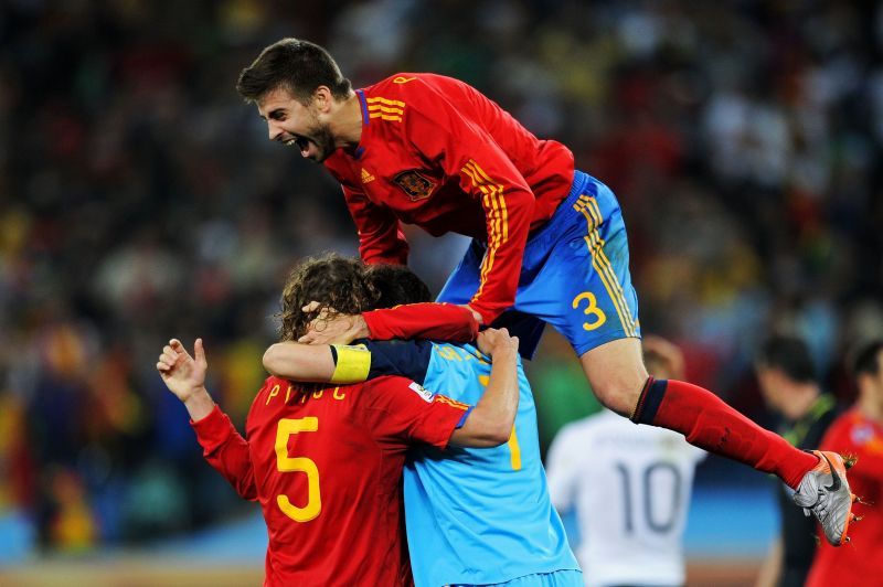 Players from Spain's golden generation share a bond that transcends their rivalry.