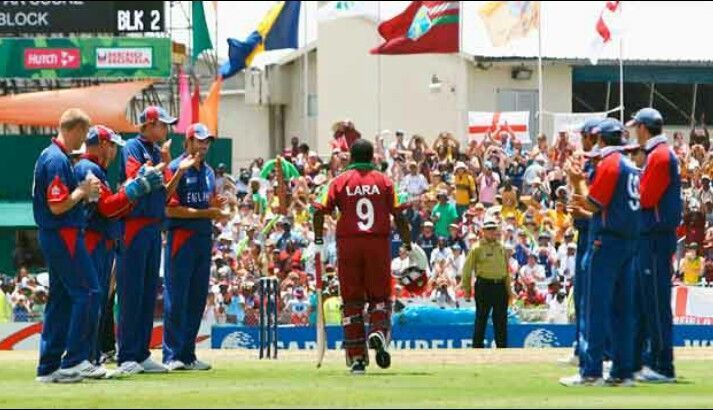 The English team with a guard of honour for Brian Lara