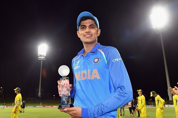 Shubman Gill with the Player of the Tournament trophy at the 2018 under-19 World Cup