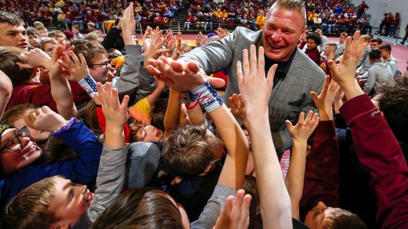 Brock Lesnar greets fans at the University of Minnesota