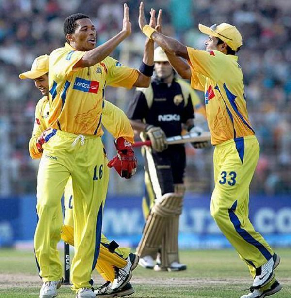 Makhaya Ntini took a hat-trick across two overs against KKR.