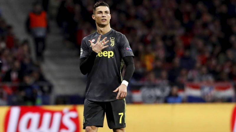 Ronaldo with the five-finger gesture