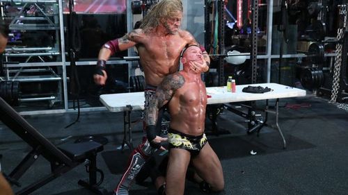 Edge vs Orton