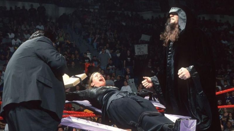 The Undertaker played a big role in setting Triple H and Stephanie up
