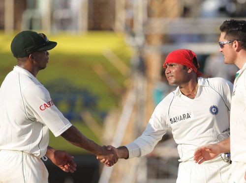 SA players congratulate Sehwag on his 300