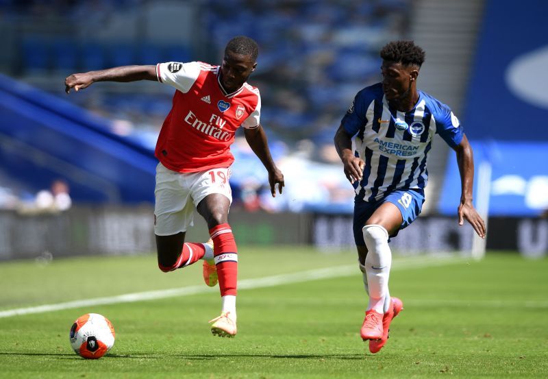 Nicolas Pepe averages 24.9 passes a game.