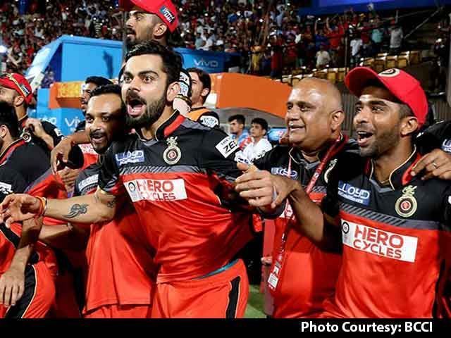 RCB celebrate after beating Gujarat Lions to reach the final in IPL 2016